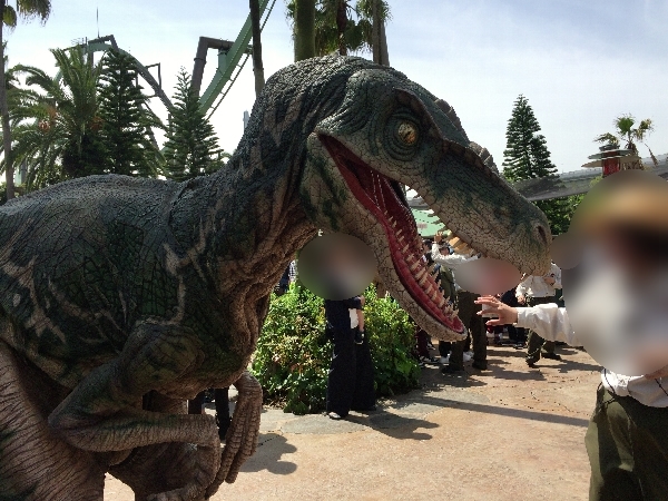 USJのダイナソー・パニックは「やりすぎ」な恐竜ショーで最高でした！